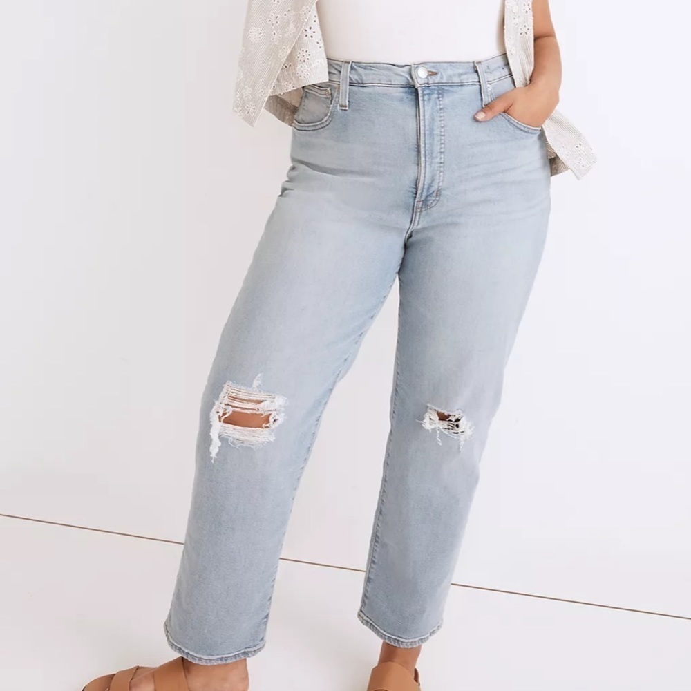 Madewell perfect vintage straight jeans Danby wash knee rip edition